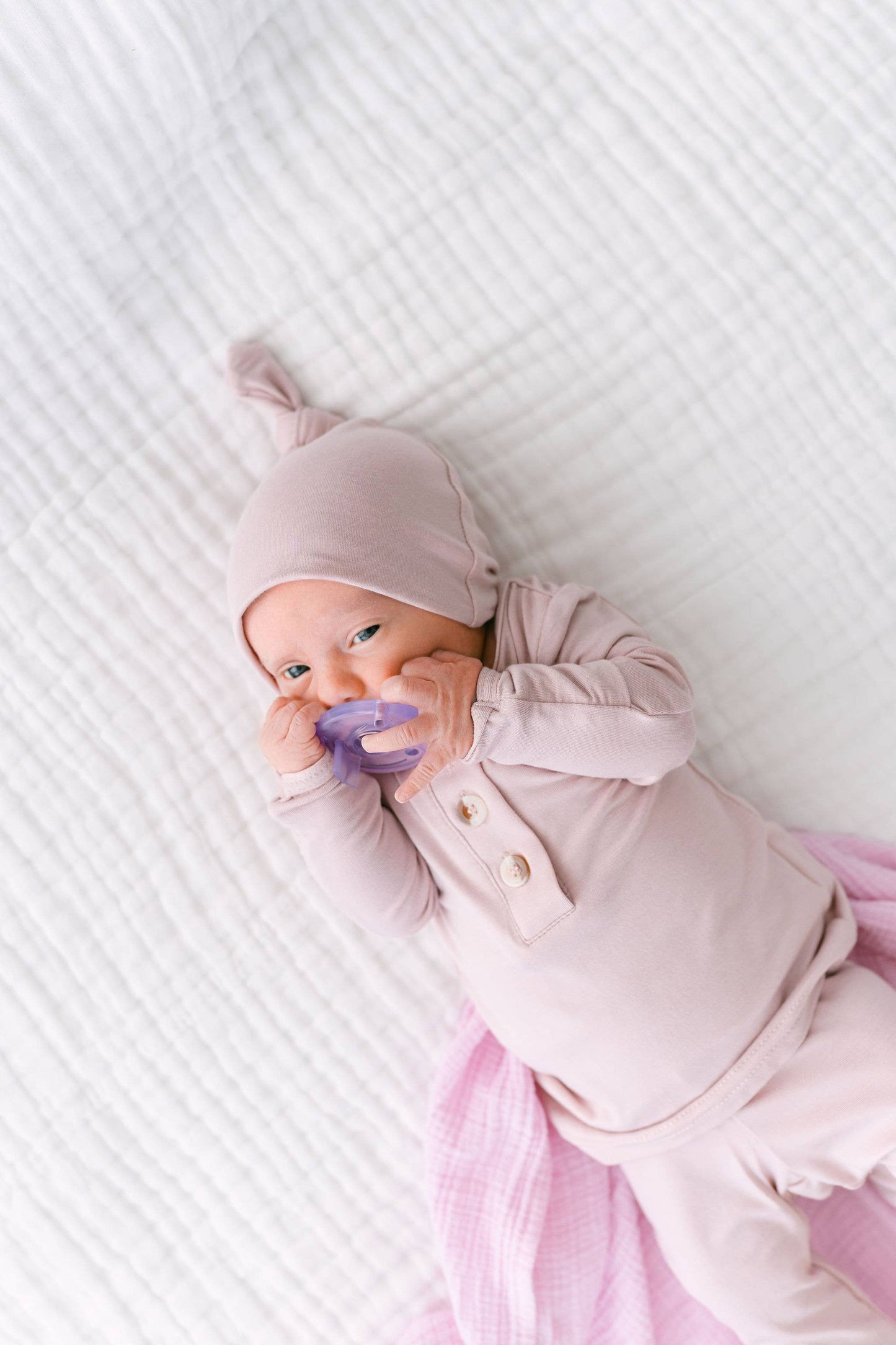 Top & Bottom Baby Outfit W/ Hat & Headband